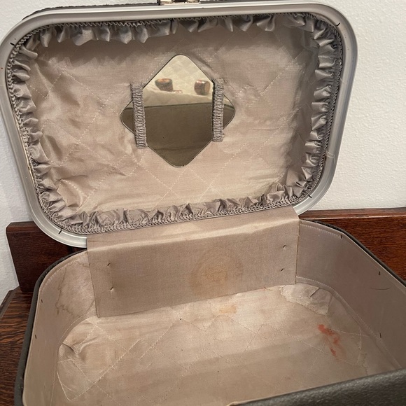 Vintage makeup case - Picture 2 of 2